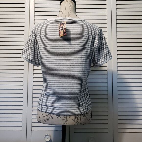 Self Esteem Top Misses Size XL Black and White Stripe Button Front Short V-Neck - Picture 5 of 10